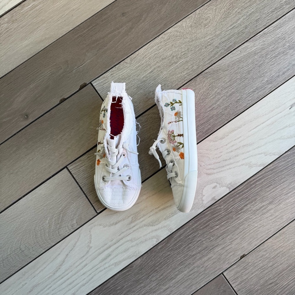 Blowfish Malibu Vivid Lace Up Girls Sneaker